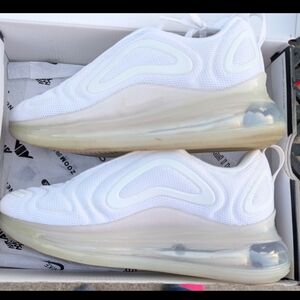 Nike Airmax 720 Shoes Size 4Y